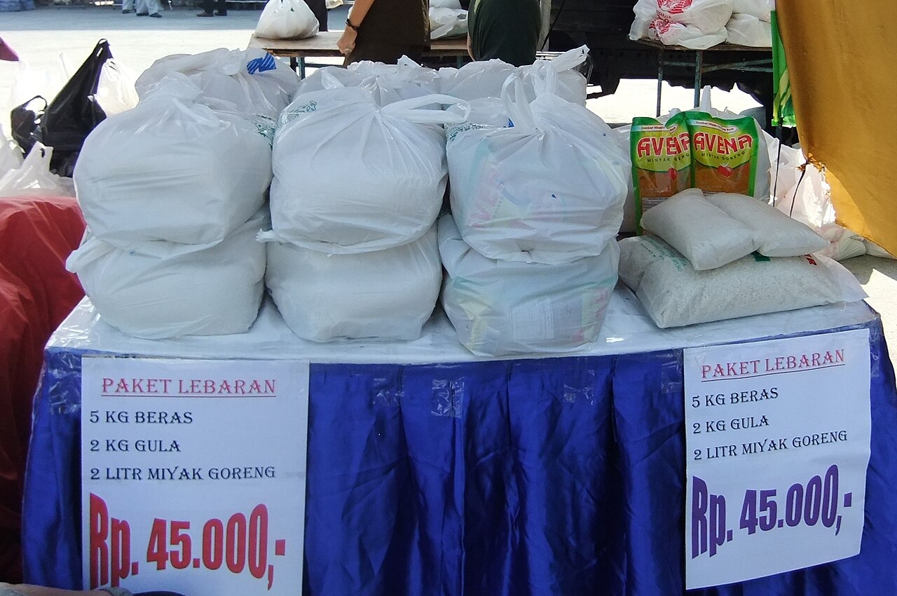 Penyaluran bansos saluputi